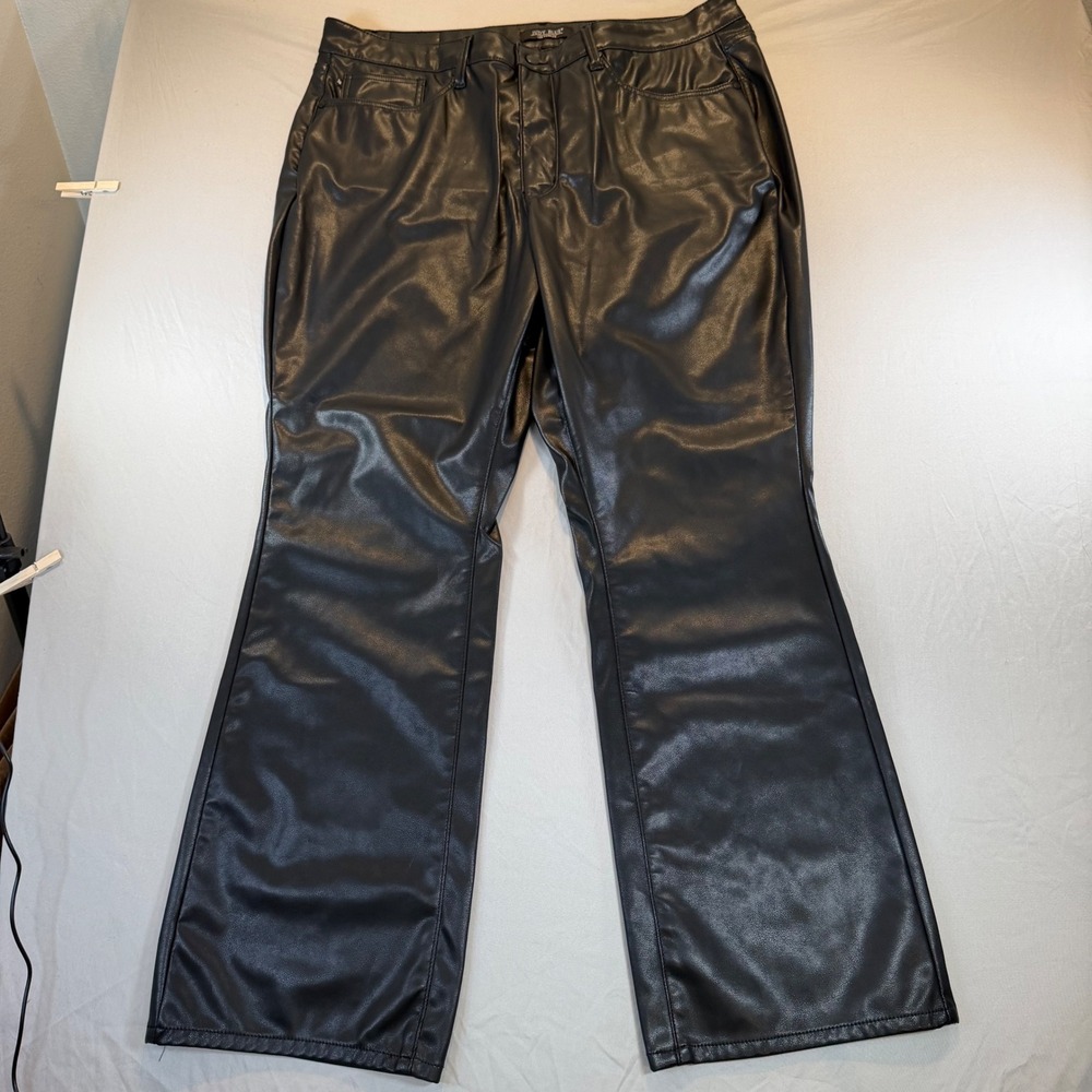 Judy Blue Faux Leather Bootcut Pants Womens 22W Black Western Chic Edgy Capsule